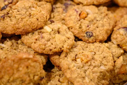 Whole grain goods on a bakery display, made with soy ingredients.